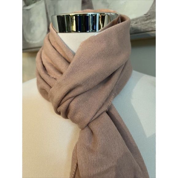 NWT Steve Madden Mid Weight Cozy Muffler Scarf with Fringe Blush Pink‎ - Picture 3 of 5